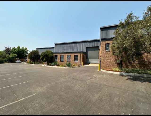 INDUSTRIAL PROPERTY TO RENT IN HALFWAY HOUSE